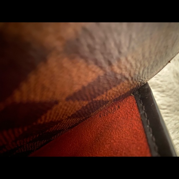 Louis Vuitton handbag (SOLD) - Picture 7 of 10
